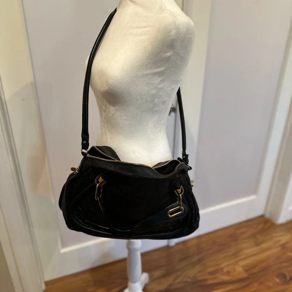 Chloe Paratay Black Elegant Black Leather Handbag - Picture 2 of 16